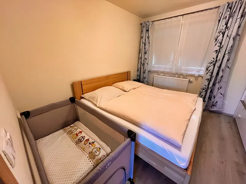 baby cot in apartment
